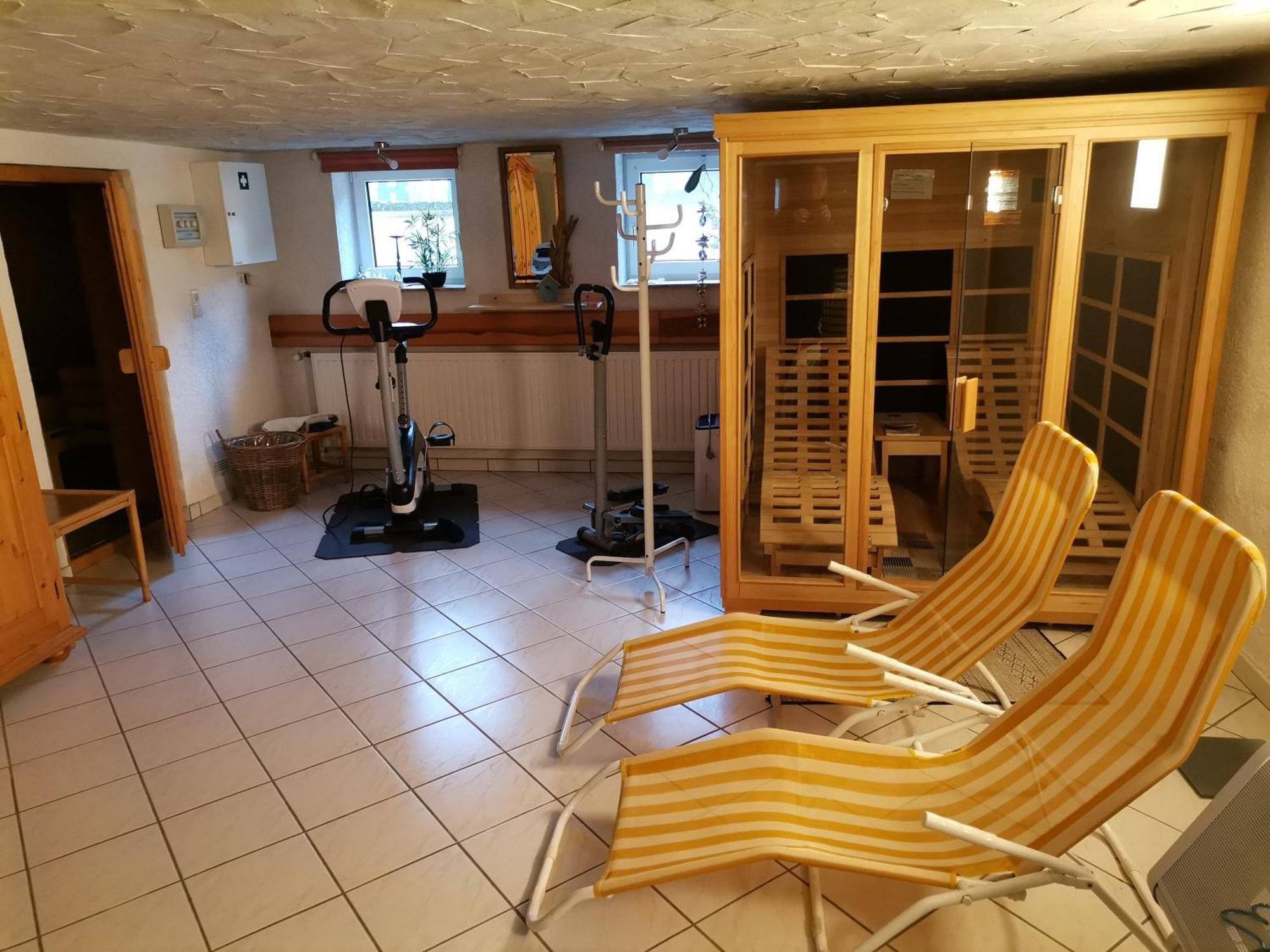 Ferienwohnungen 'Blick Zur Madonna' Fischbach bei Dahn Exterior photo